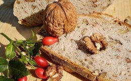 Calories du pain graine de lin, la valeur nutritionnelle et vertues pour la santé
