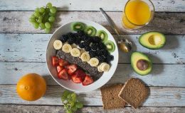 Calories du pain aux céréales, la valeur nutritionnelle et bienfaits pour la santé
