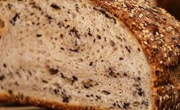 Calories du pain français, la valeur nutritive et vertus pour la santé