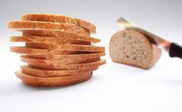 Calories du pain ezekiel, chiffres nutritionnelle et bienfaits pour la santé
