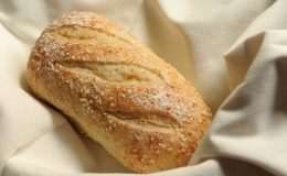 Calories du pain de mie maison, la valeur nutritionnelle et bénéfices pour la santé