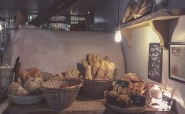 Calories du pain au mais, chiffres nutritive et vertues pour la santé