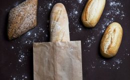 Calories du pain de poisson au thon, chiffres nutritive et bénéfices pour la santé