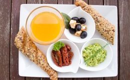 Calories du pain de mais, la valeur nutritive et bénéfices pour la santé