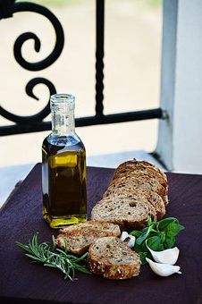 Calories du pain g nutrition, chiffres nutritive et vertus pour la santé